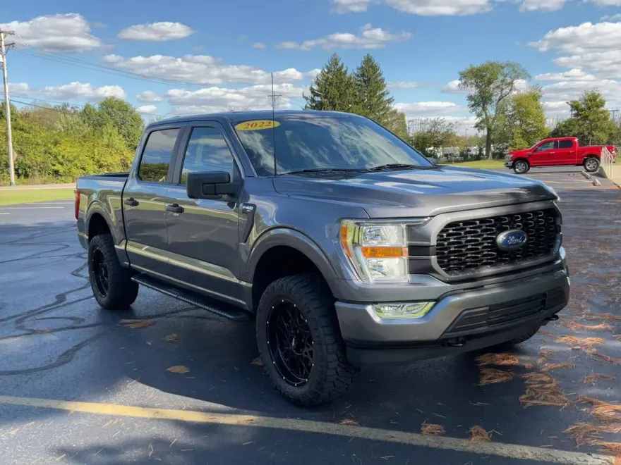 2022 Ford F-150 XL photo 1