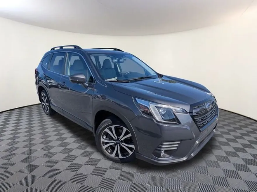 2022 Subaru Forester Limited photo 1