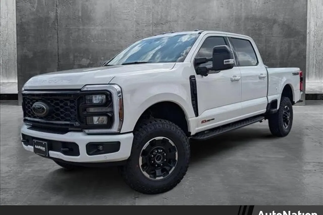 2025 Ford F-250 Lariat photo 1