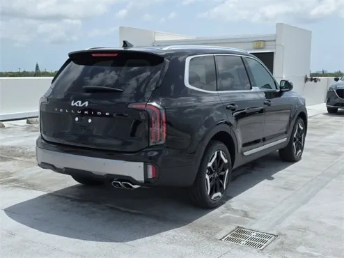 2025 Kia Telluride EX photo 4