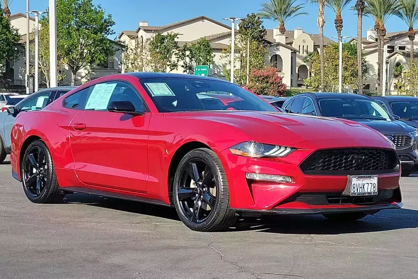 2021 Ford Mustang photo 1