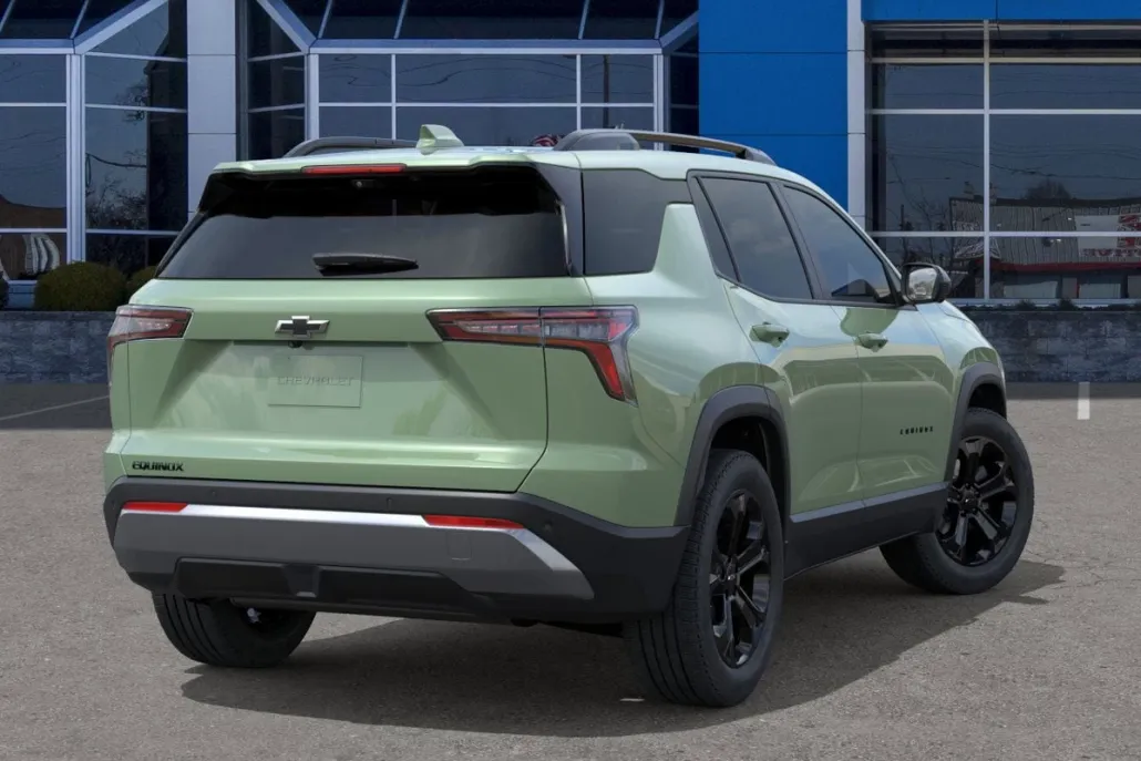 2026 Chevrolet Equinox LT photo 1
