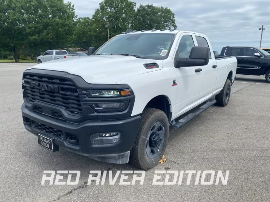 2025 Ram 3500 Tradesman photo 1