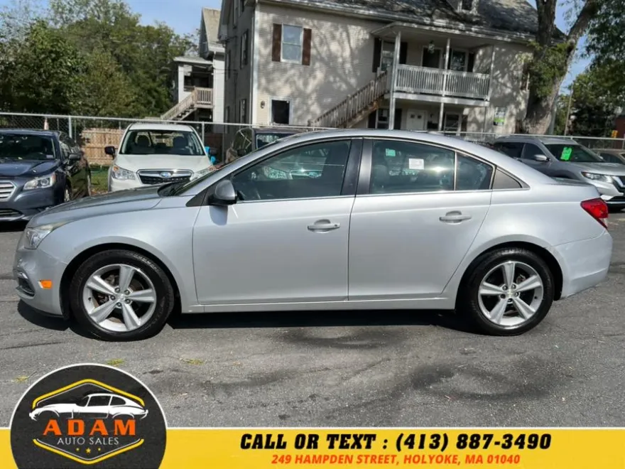2015 Chevrolet Cruze photo 1