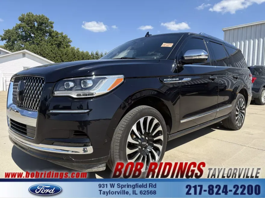 2023 Lincoln Navigator Black Label photo 1