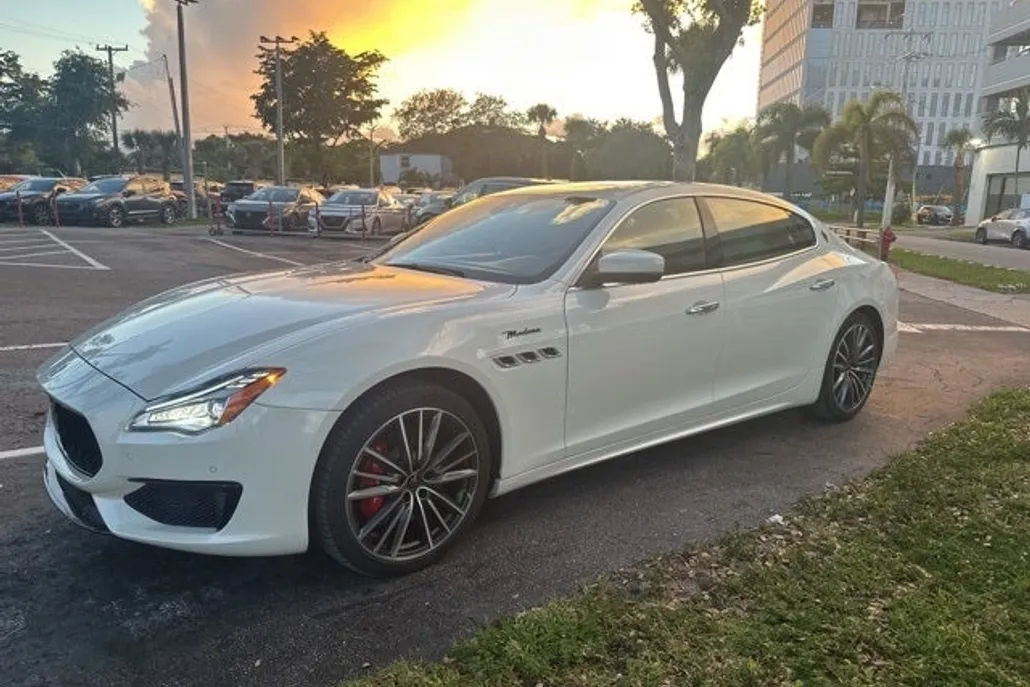 2022 Maserati Quattroporte Modena photo 1