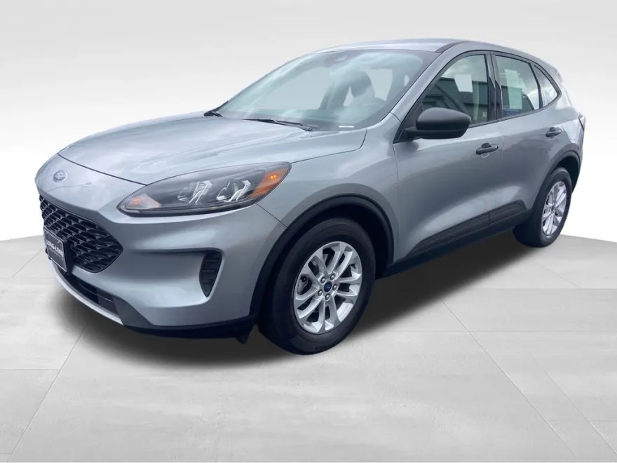 2022 Ford Escape S photo 1