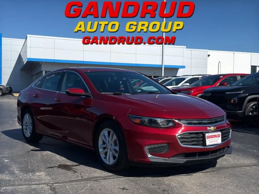 2018 Chevrolet Malibu 1LT photo 1