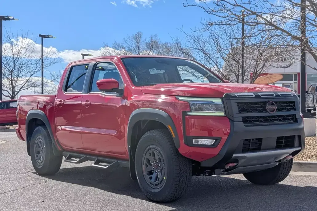 2025 Nissan Frontier PRO-4X photo 1