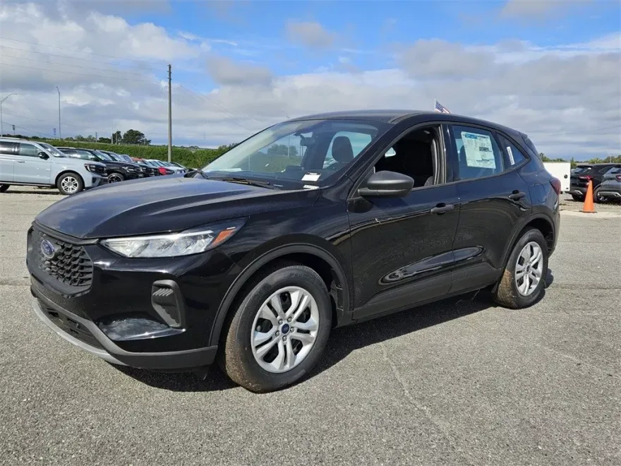 2024 Ford Escape Base photo 1