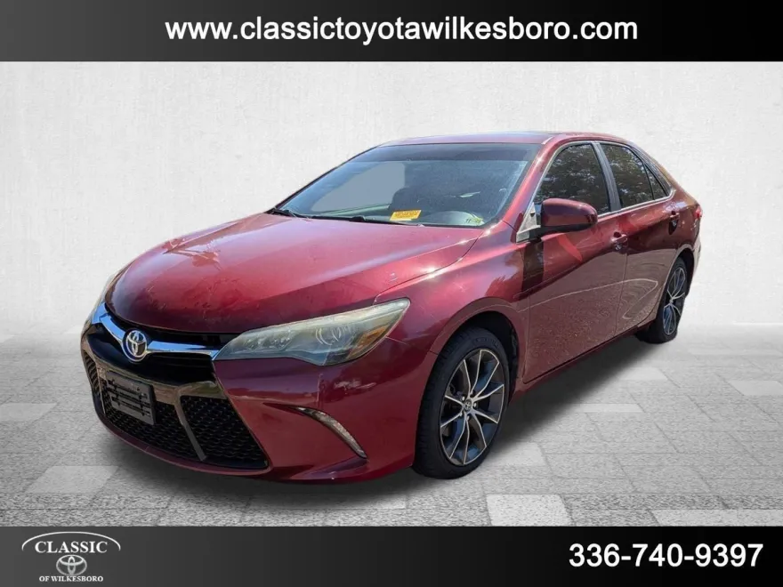 2015 Toyota Camry XSE photo 1