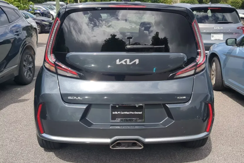 2023 Kia Soul GT-Line photo 1