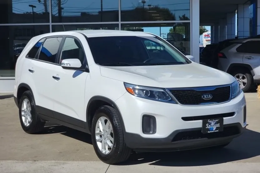 2015 Kia Sorento LX photo 1
