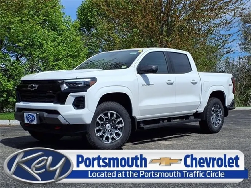 2025 Chevrolet Colorado Z71 photo 1