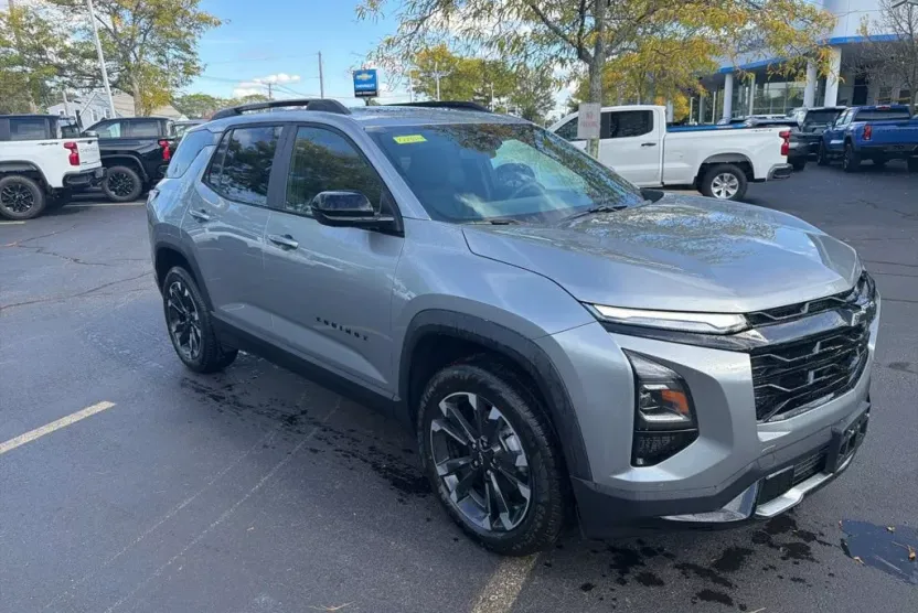 2026 Chevrolet Equinox RS photo 1
