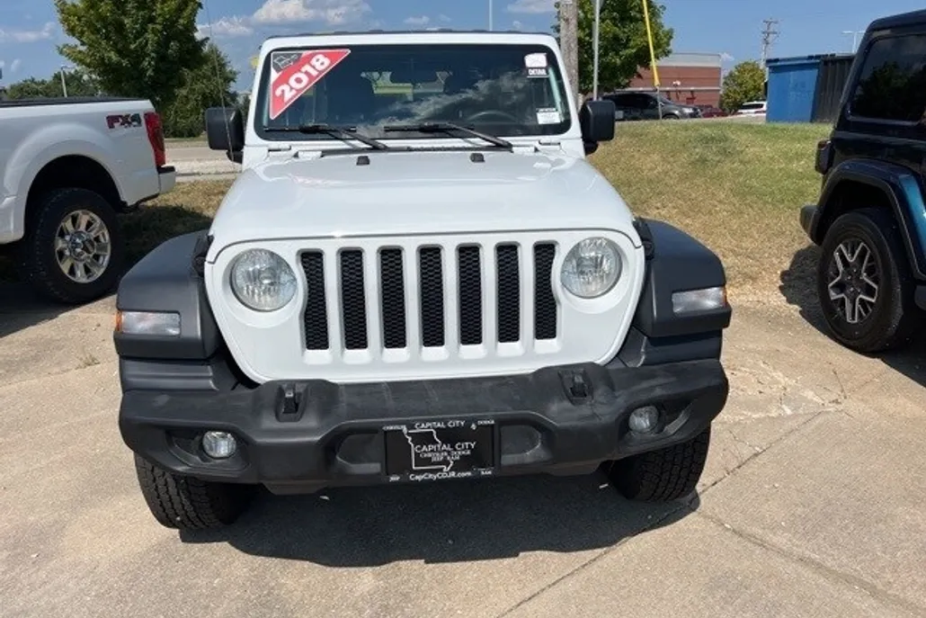 2018 Jeep Wrangler Unlimited Sport photo 1