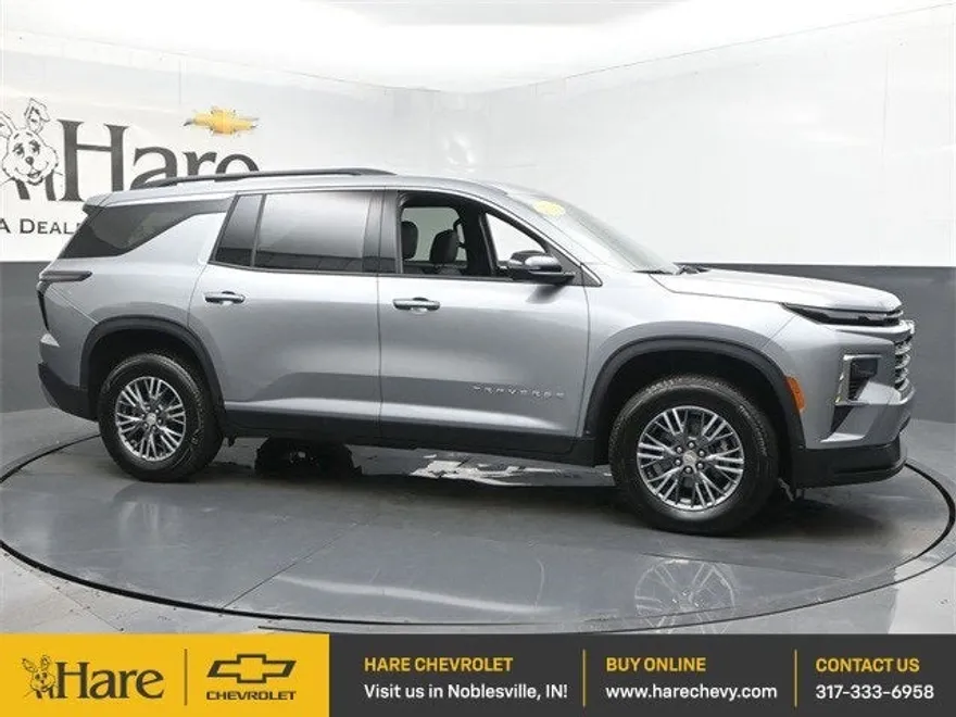 2025 Chevrolet Traverse photo 1