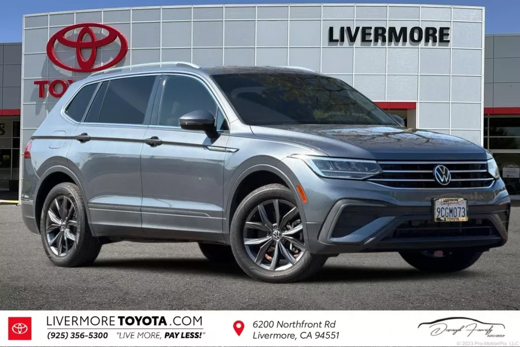 2022 Volkswagen Tiguan SE photo 1
