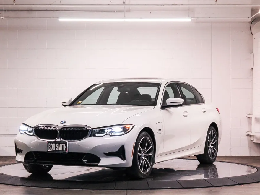 2022 Bmw 330e 3-Series photo 1