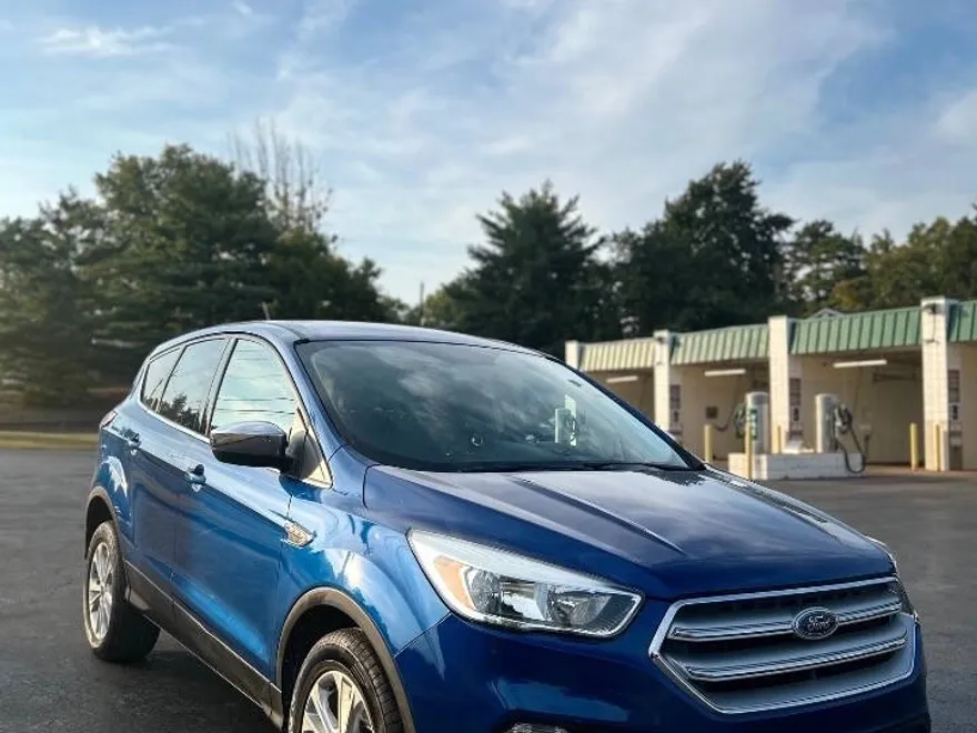 2017 Ford Escape SE photo 1