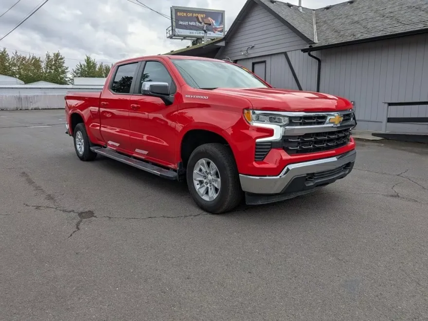 2024 Chevrolet Silverado 1500 LT photo 1