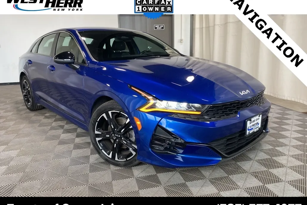 2023 Kia K5 GT-Line photo 1