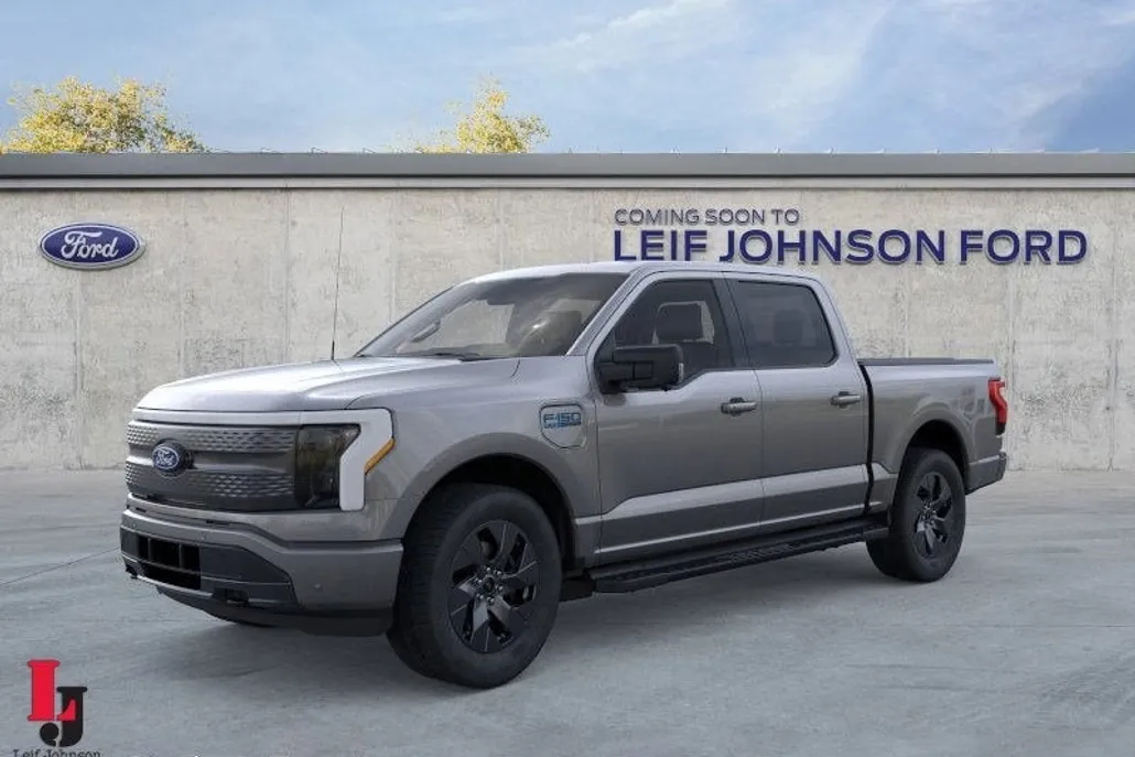 2025 Ford F-150 Lightning photo 1