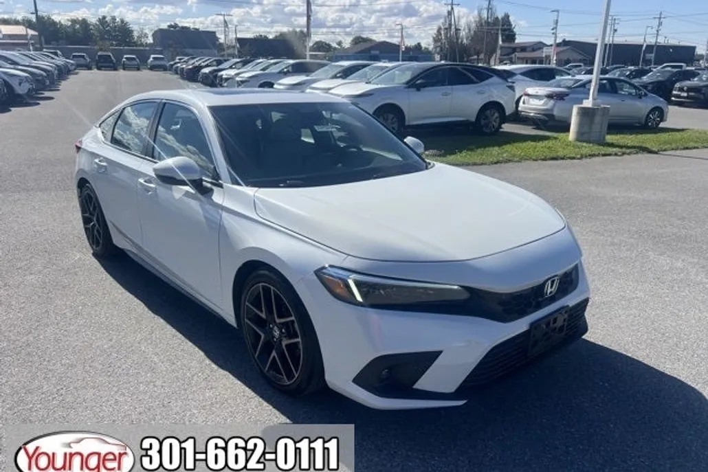 2022 Honda Civic Sport Touring photo 1