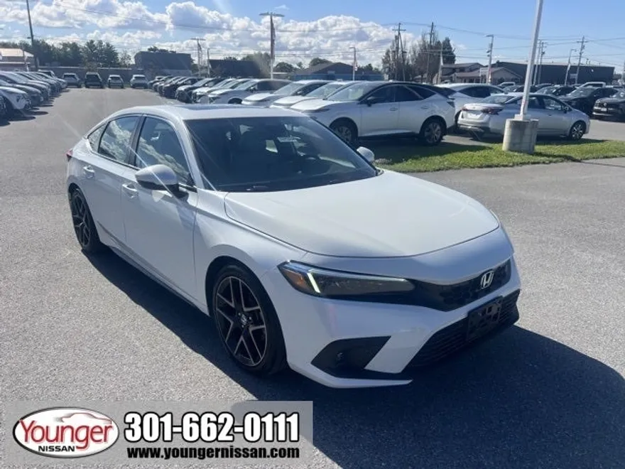 2022 Honda Civic Sport Touring photo 1
