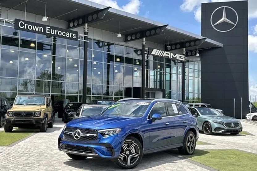 2025 Mercedes Benz GLC 350e 4MATIC photo 1