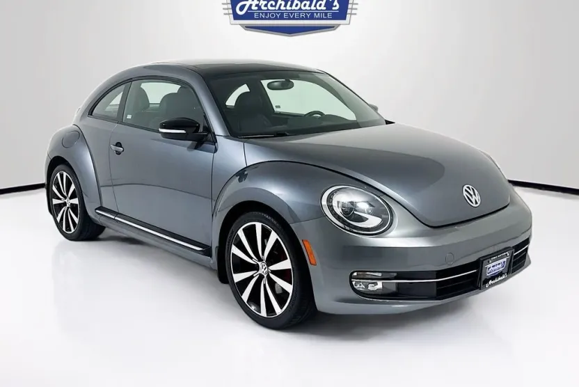 2013 Volkswagen Beetle Sport photo 1