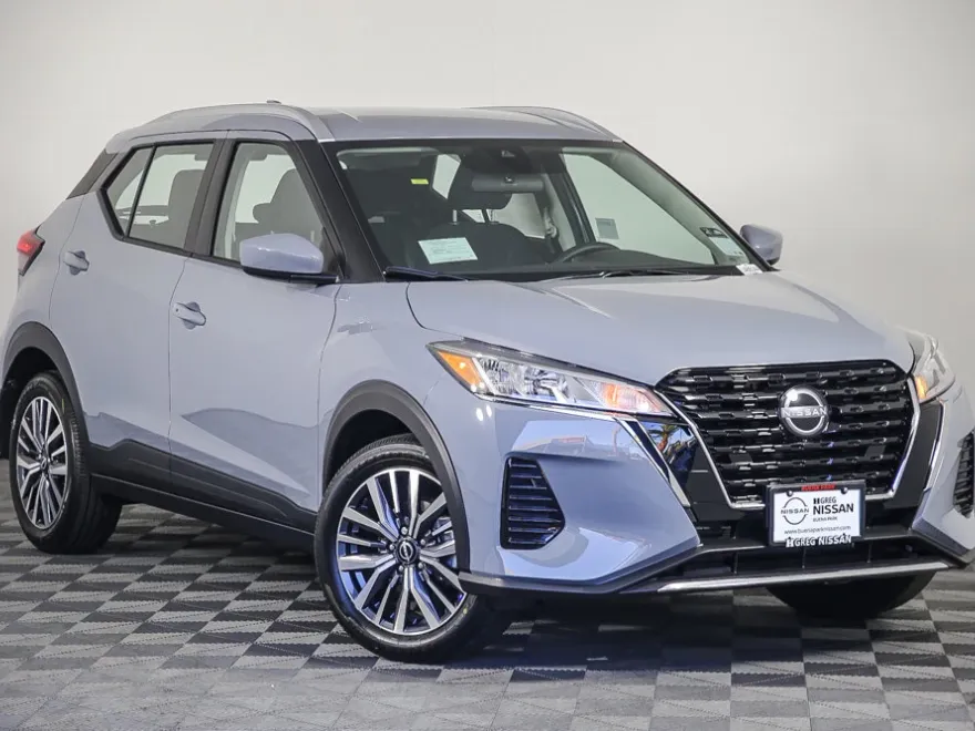 2024 Nissan Kicks SV photo 1