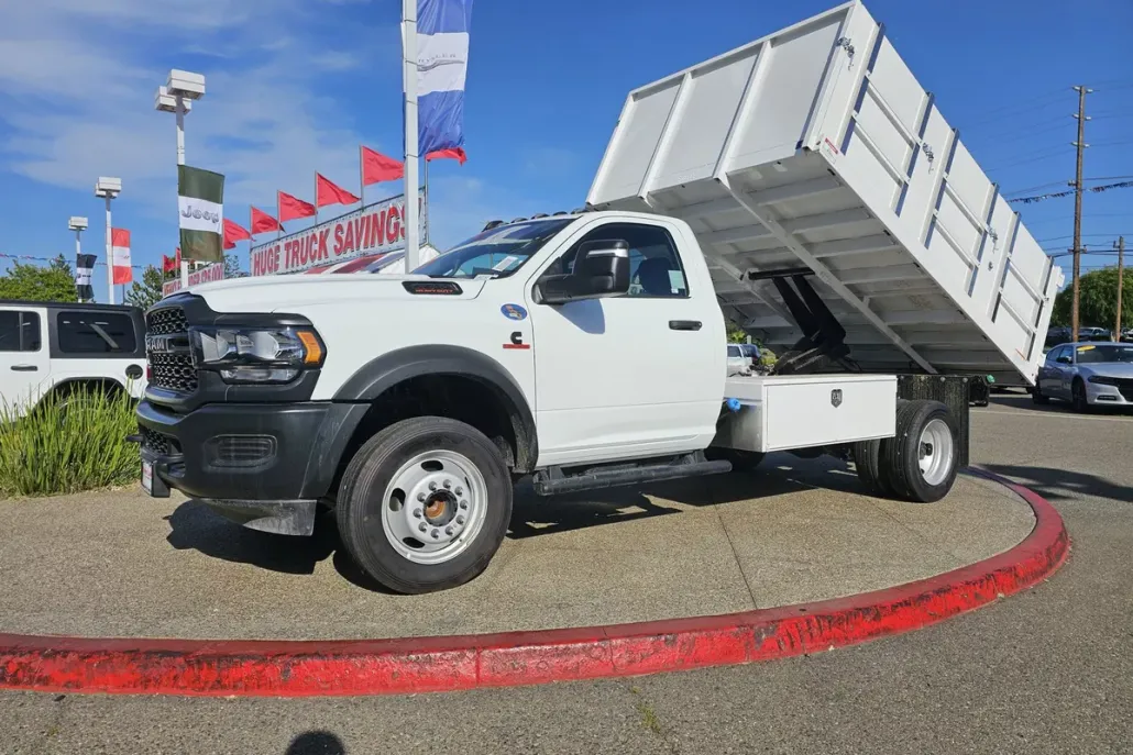 2024 Ram 4500 Tradesman photo 1