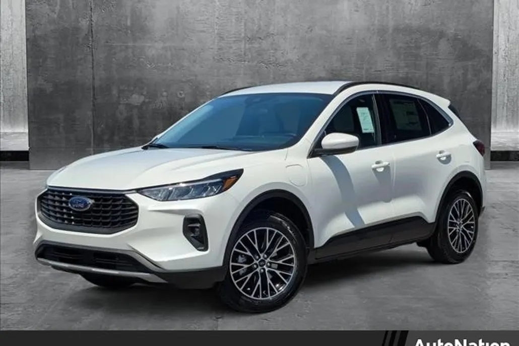 2025 Ford Escape photo 1