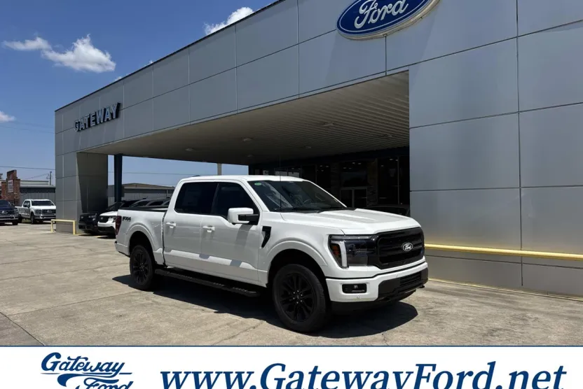 2025 Ford F-150 Lariat photo 1