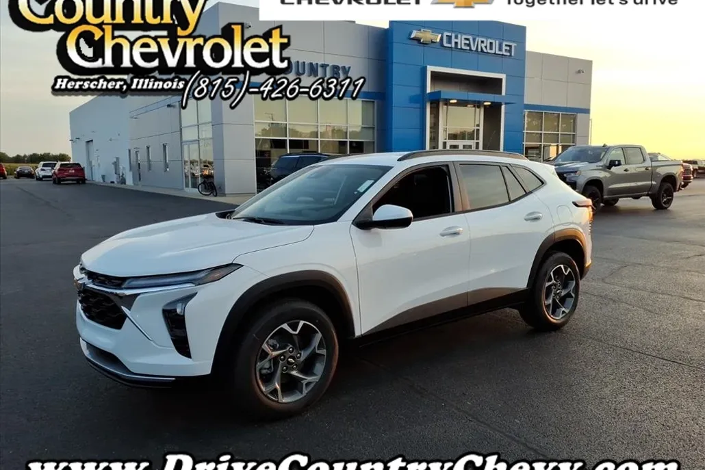 2025 Chevrolet Trax LT photo 1