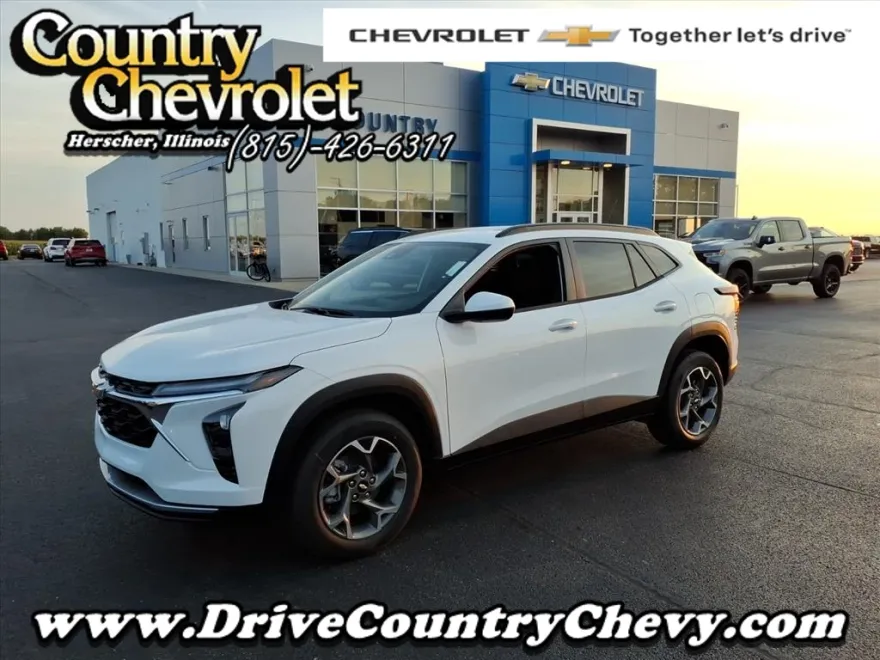 2025 Chevrolet Trax LT photo 1