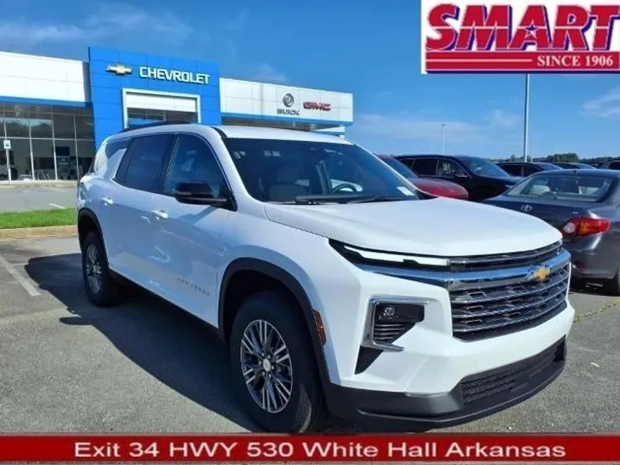 2025 Chevrolet Traverse photo 1