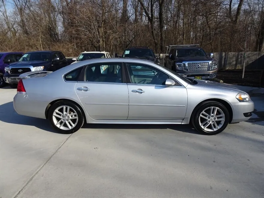 2013 Chevrolet Impala LTZ photo 1