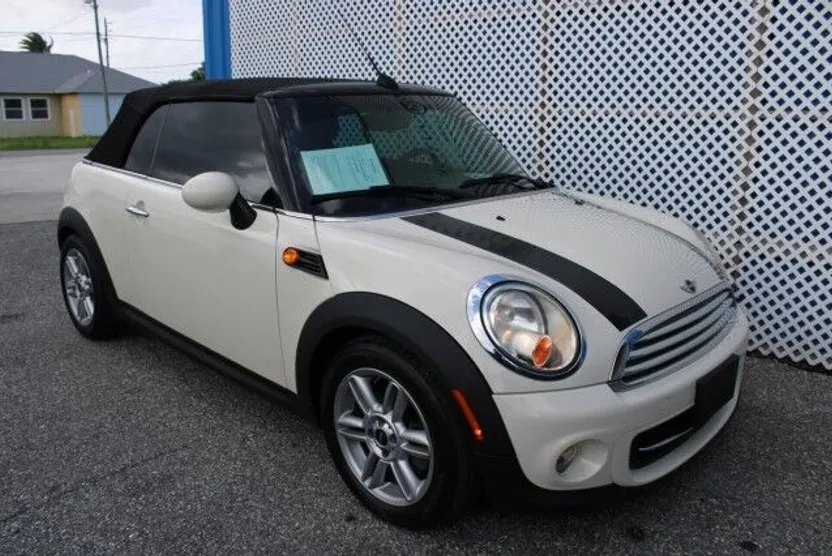 2015 Mini Cooper Convertible photo 1