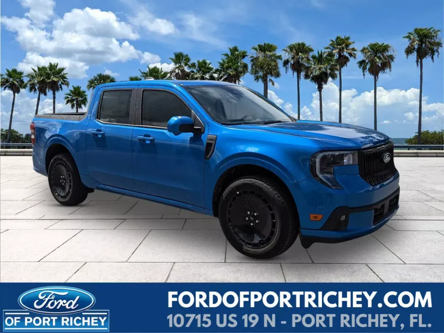 2025 Ford Maverick photo 1