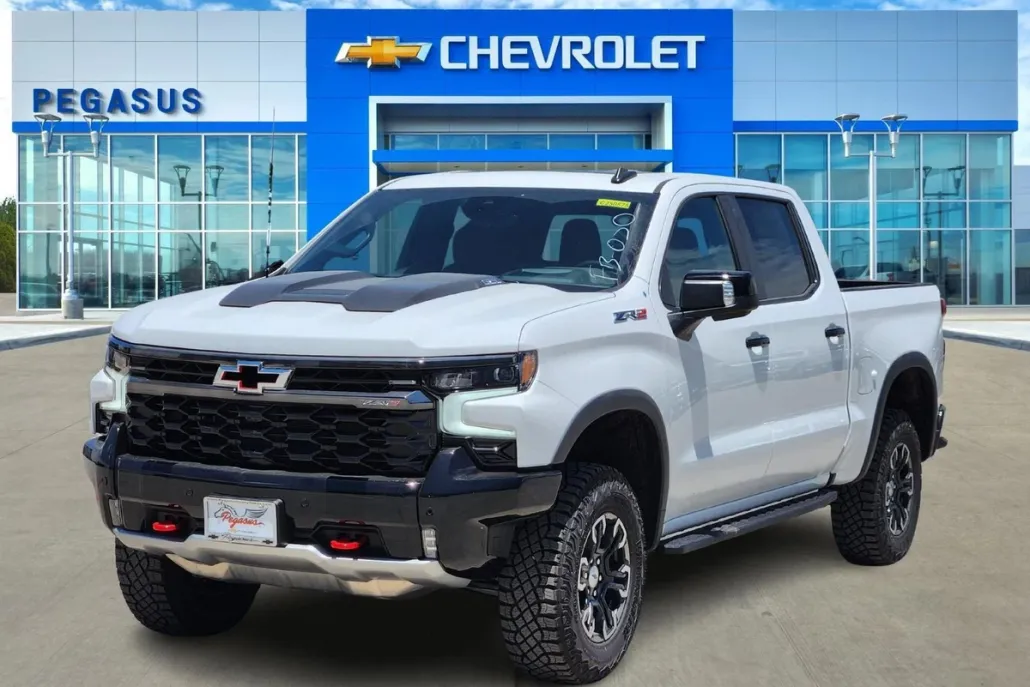 2025 Chevrolet Silverado 1500 ZR2 photo 1