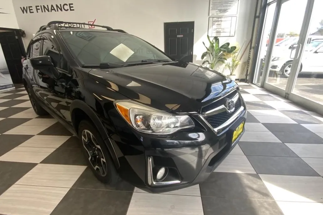 2017 Subaru Crosstrek 2.0i Premium photo 1