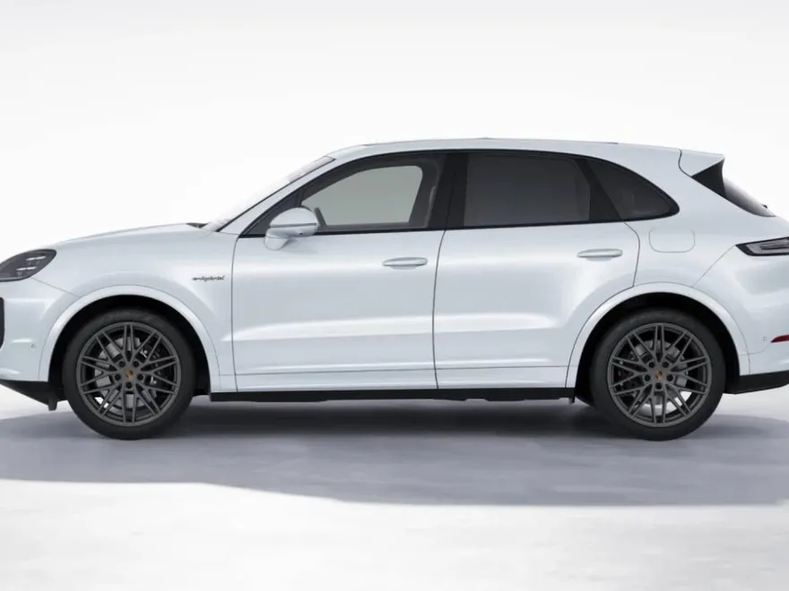 2026 Porsche Cayenne E-Hybrid photo 1