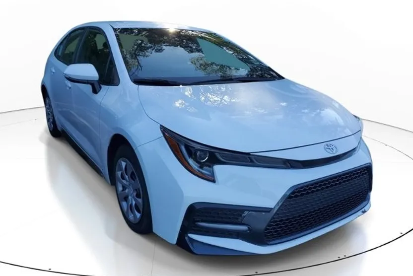 2022 Toyota Corolla Base photo 1