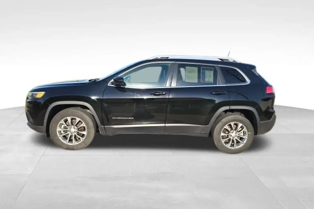 2021 Jeep Cherokee Latitude Lux photo 1