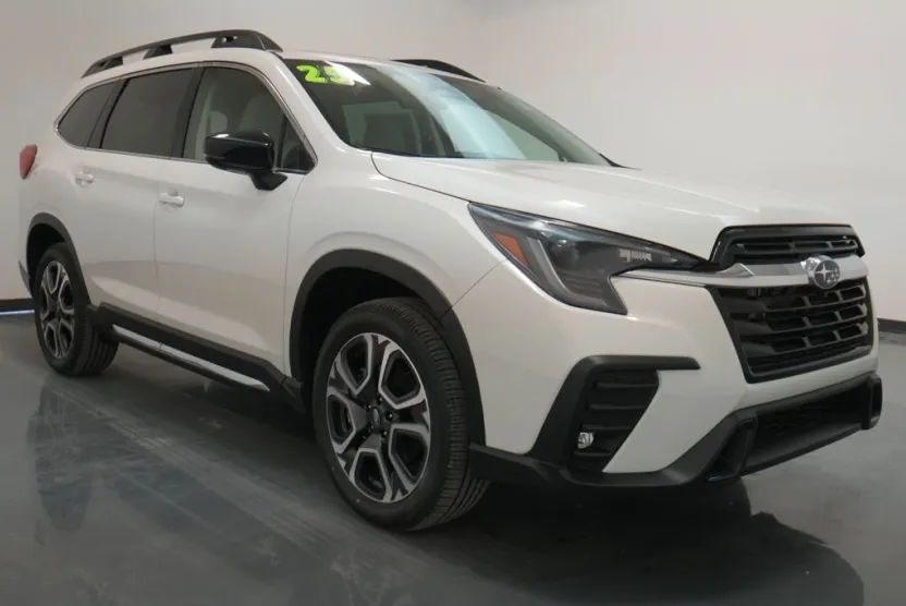 2025 Subaru Ascent Limited photo 1