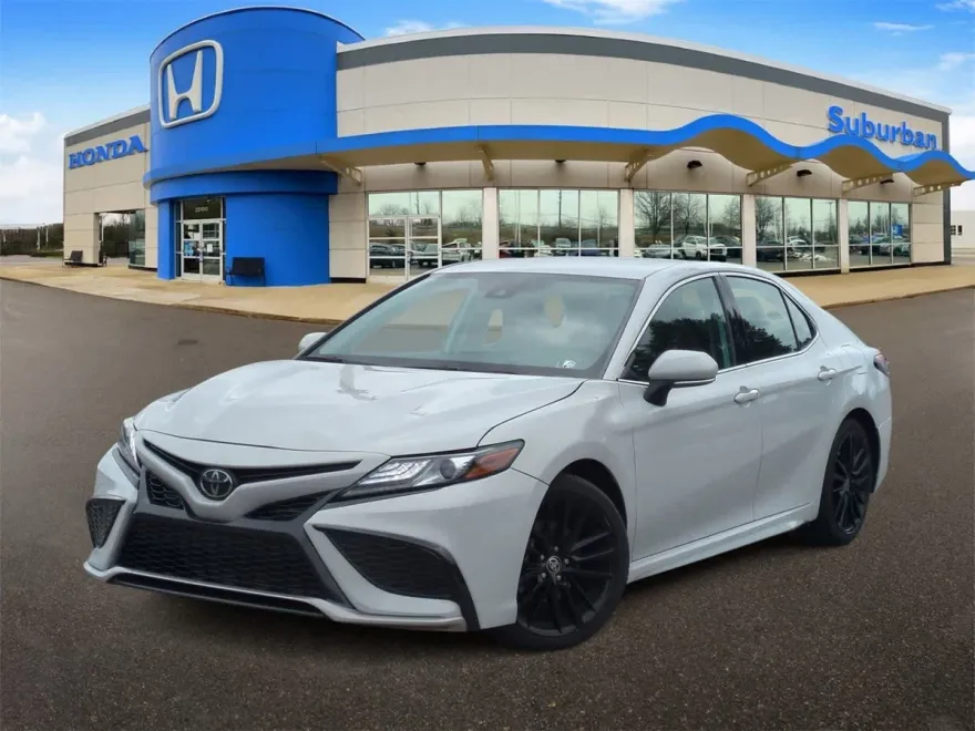 2023 Toyota Camry XSE photo 1