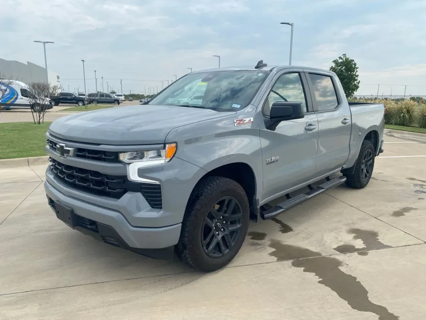 2025 Chevrolet Silverado 1500 RST photo 1