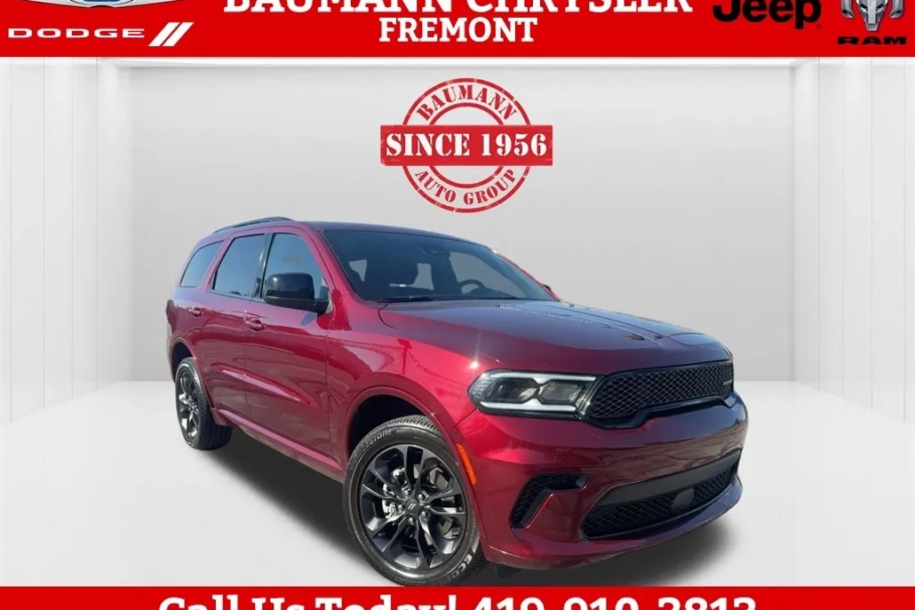 2023 Dodge Durango SXT Plus photo 1